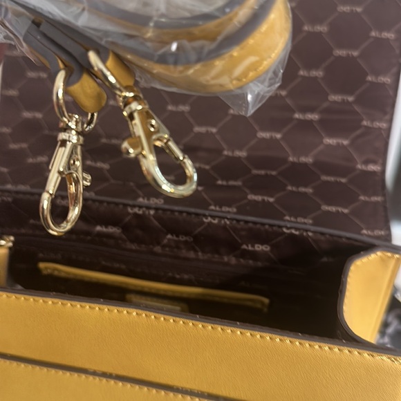 ALDO yellow/gold faux leather handbag with scarf NWT - Picture 11 of 14